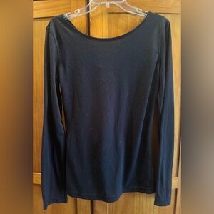 Hurley Lightweight Fitted Black Long Sleeve Blouse Criss Cross Open Back Design